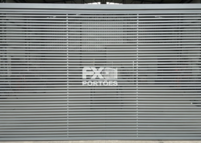 FX03 – Portão Basculante Automático
