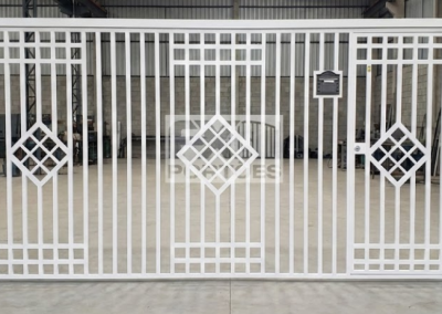 FX117 – Portão Basculante Automático