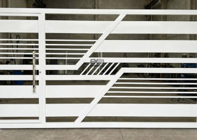 FX172 – Portão Basculante Automático