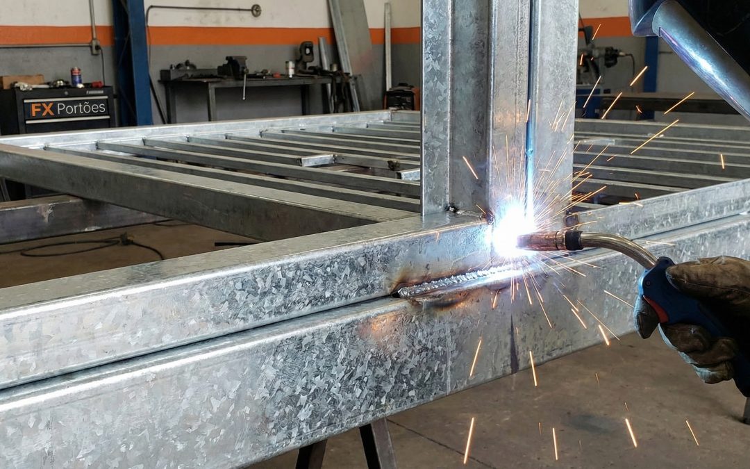 Solda MIG: O Segredo da Durabilidade dos Portões Automáticos na Zona Norte de SP